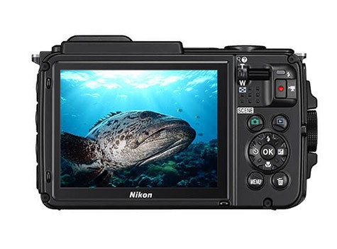Nikon Coolpix AW130 compact 16 Mpix étanche 30 mètres - face arrière